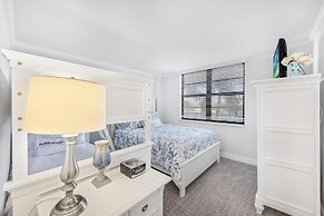 South Seas Tower 4-301