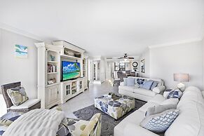 South Seas Tower 4-301