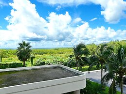 South Seas Tower 4-301