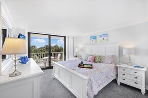 South Seas Tower 4-301