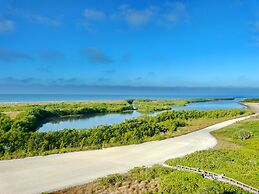 South Seas Tower 3-712