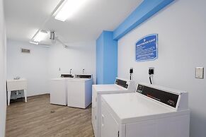 South Seas Tower 4-709