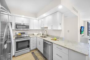 South Seas Tower 4-709