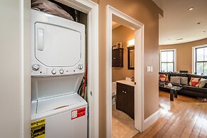 Pelicanstay in Boston Bay Village