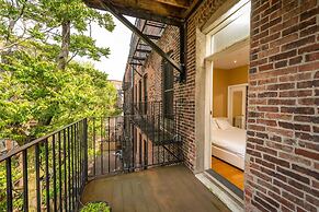 Pelicanstay in Boston Bay Village