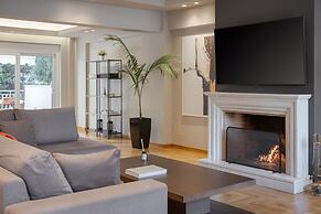 Athenian Grand Riviera Villa