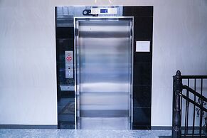 Hotel Mint JFK Airport