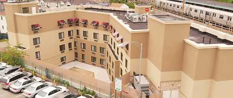 Hotel Mint JFK Airport