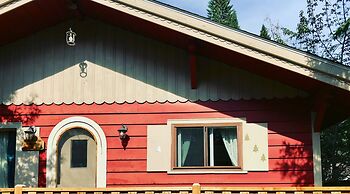 Chalets Le Village Suisse