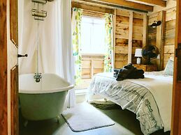 Chalets Le Village Suisse