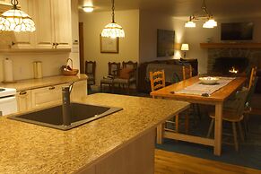 Chalets Le Village Suisse