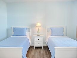 South Seas Tower 2-1001