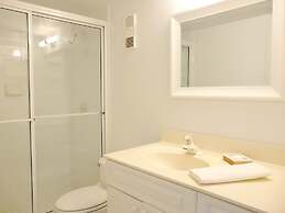 South Seas Tower 2-1001