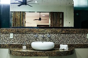 Casa Kaoba Hotel & Suites