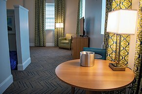 Centennial Plaza Resort Gulfport