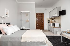 Marias Seaside Apartments