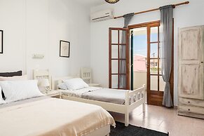 Marias Seaside Apartments