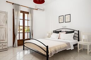 Marias Seaside Apartments