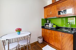 Sunny Hotel and Apartment