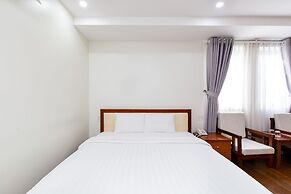 Sunny Hotel and Apartment