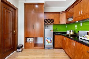 Sunny Hotel and Apartment