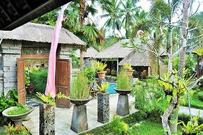 Uma Dong Loka Village