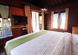 Uma Dong Loka Village