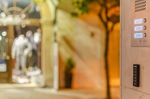 Chandakos 8 Design Apartments