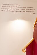 Chandakos 8 Design Apartments