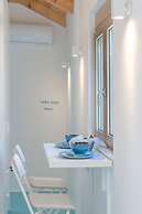 Chandakos 8 Design Apartments