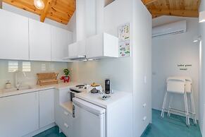 Chandakos 8 Design Apartments