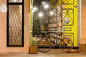 Chandakos 8 Design Apartments