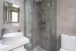 Chandakos 8 Design Apartments