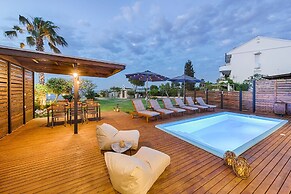 Nastazia Luxury Beach House