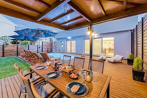 Nastazia Luxury Beach House