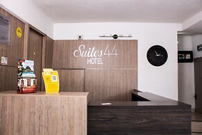 Suites 44 Hotel
