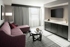 The Axis Moline Hotel, Tapestry Collection by Hilton