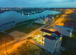 Riverside Sunset Homestay Hoi An