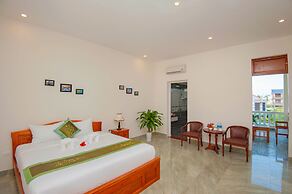 Riverside Sunset Homestay Hoi An