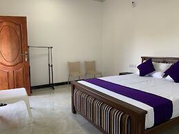 Palm view inn-Nilaveli