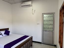 Palm view inn-Nilaveli