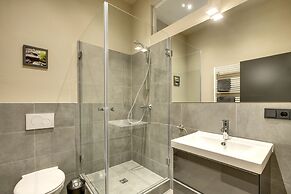 LiRo Apartments