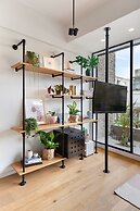 London in Tel Aviv - stay at my place