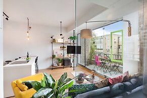 London in Tel Aviv - stay at my place