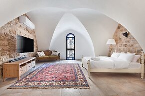 Welcome to Old Jaffa - stay at my place