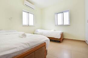 Gordon Beach Luxury PRK Stay at My Place