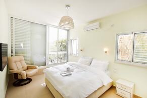 Gordon Beach Luxury PRK Stay at My Place