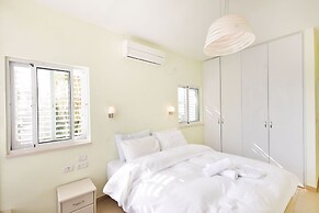 Gordon Beach Luxury PRK Stay at My Place