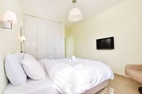 Gordon Beach Luxury PRK Stay at My Place