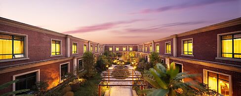 Ramada Plaza by Wyndham Anshun